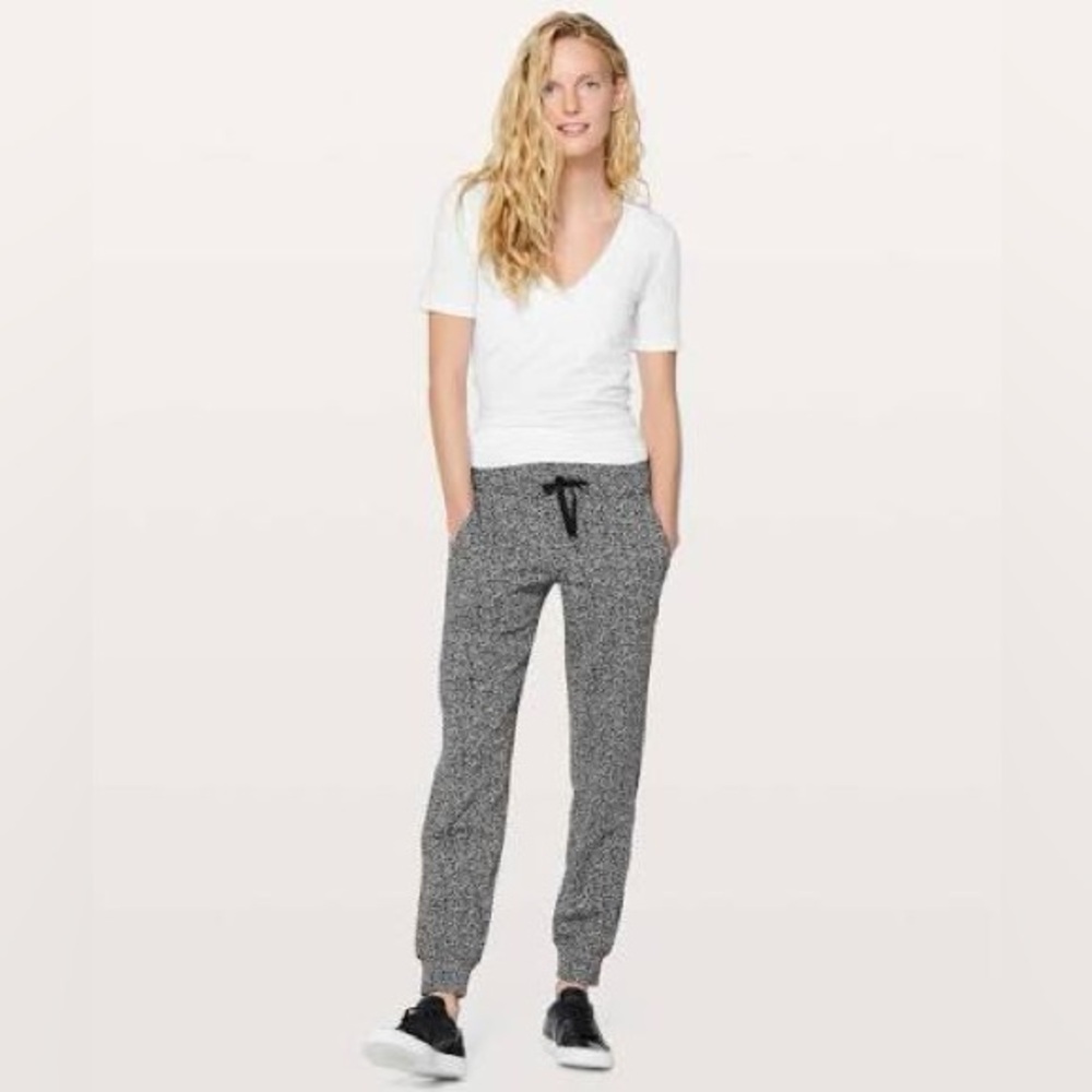 Lululemon athletica Ready to Rulu Joggers | Black&White (4)